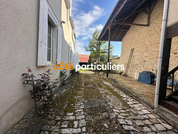 Vente Maison115 m² - 3 Pièces - SAINT AMAND MONTROND (18200)