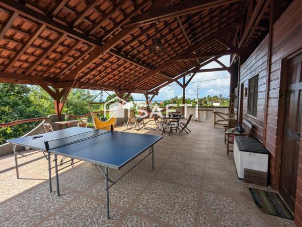 Villa d'architecte avec vue sur mer