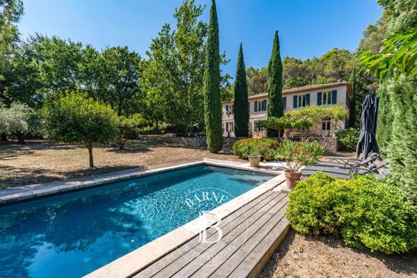 Aix-en-Provence, Maison 5 Chambres -  300 m² à vendre
