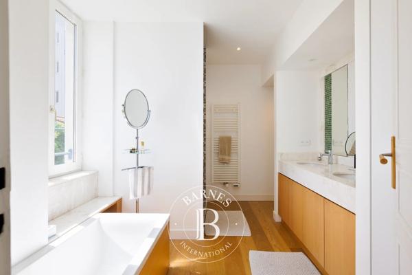 Biarritz, Maison 5 Chambres -  215 m² à vendre
