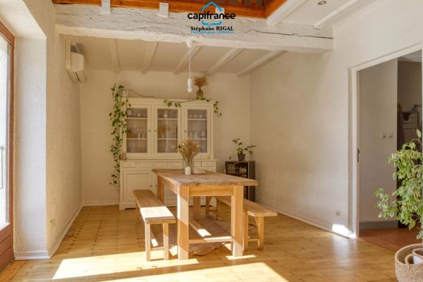 Propriete à vendre 9 pièces MONTAYRAL (47) 190m2 habitables sur terrain de 6689m2 avec piscine