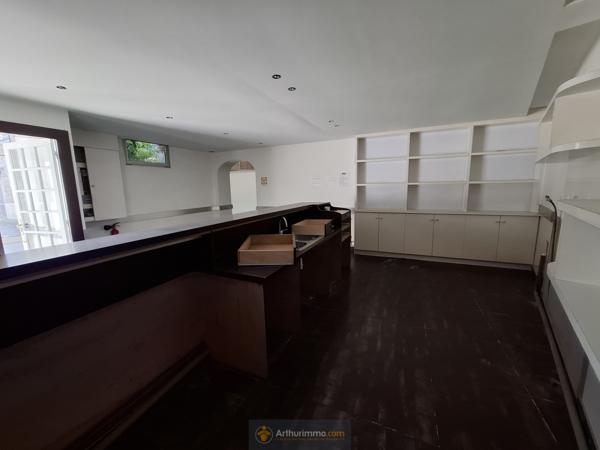 Coulommiers (77120) IMMEUBLE LOCAL COMMERCIAL RESTAURANT 370M ENVIRON COULOMMIERS