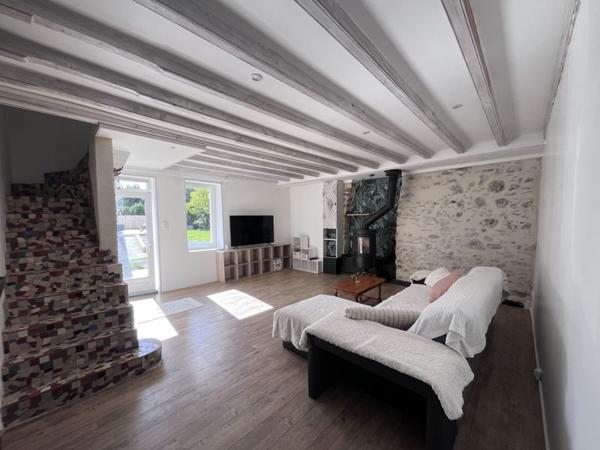 Maison à vendre 219 390 € Saint-Philbert-de-Grand-Lieu 4 p 75 m² DPE D