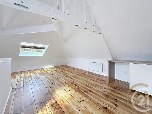 Immeuble à vendre  110 m 2   MALAUNAY  - 76
