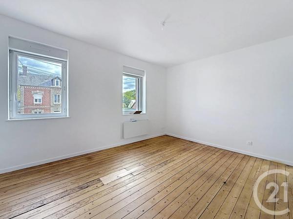 Immeuble à vendre  110 m 2   MALAUNAY  - 76