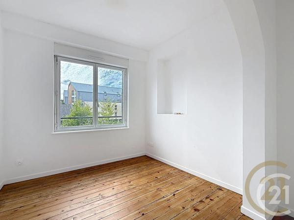 Immeuble à vendre  110 m 2   MALAUNAY  - 76