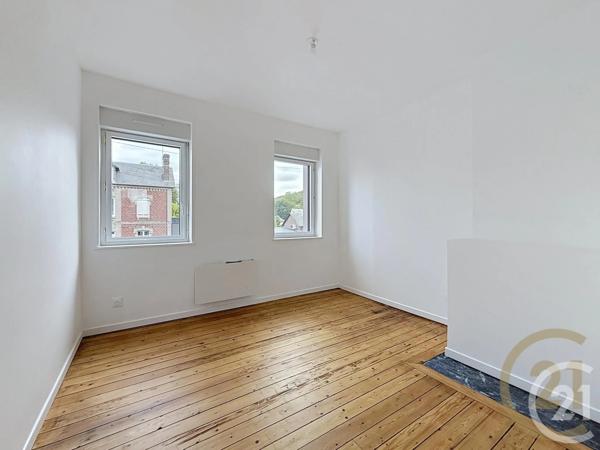 Immeuble à vendre  110 m 2   MALAUNAY  - 76