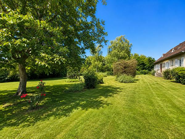 Belle Maison  avec un beau terrain à Labbeville 7 pièce(s)