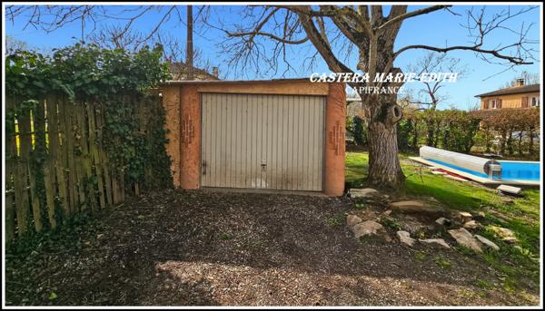 Maison PLAIN-PIED 110,23 M² - 6 pièces - 3 chambres + Mezzanine -Garage - Piscine neuve - PARCELLE 949 M² SEGOUFIELLE (32)