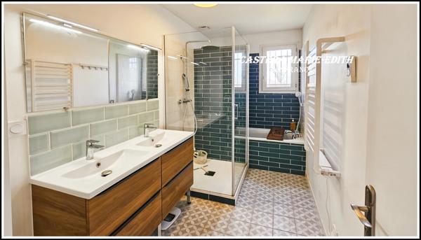 Maison PLAIN-PIED 110,23 M² - 6 pièces - 3 chambres + Mezzanine -Garage - Piscine neuve - PARCELLE 949 M² SEGOUFIELLE (32)