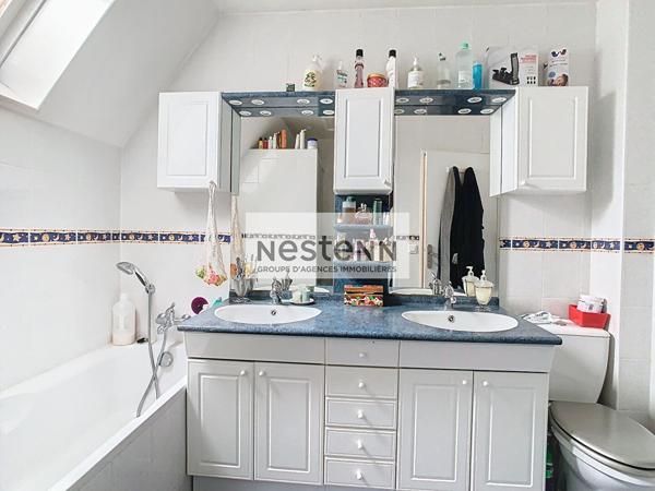 Maison familiale, 3 chambres, garage , studio, jardin, séjour 45 m²