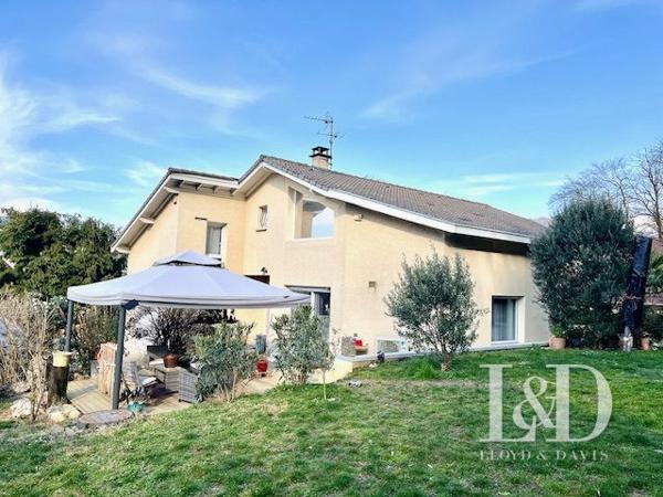 Echirolles / Bresson - Maison 6 pièces de 176 m2 habitables sur terrain de 1333 m2