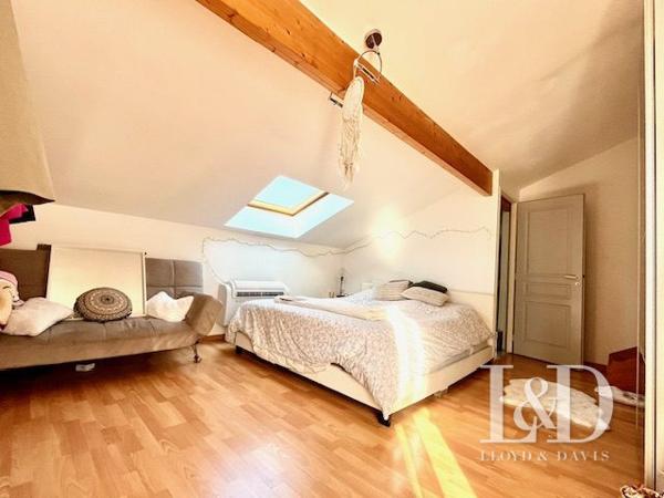 Echirolles / Bresson - Maison 6 pièces de 176 m2 habitables sur terrain de 1333 m2