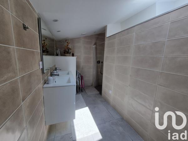 Maison à vendre 8 pièces 276 m² Saint-Galmier