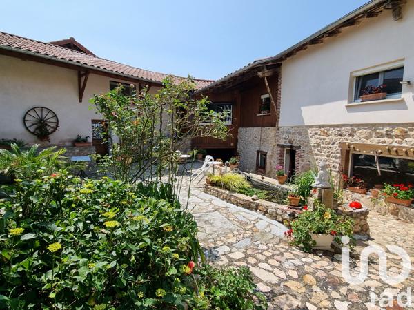 Maison à vendre 8 pièces 276 m² Saint-Galmier