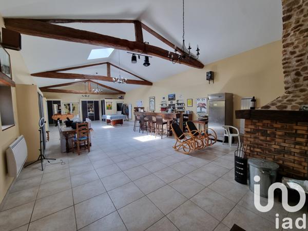 Maison à vendre 8 pièces 276 m² Saint-Galmier