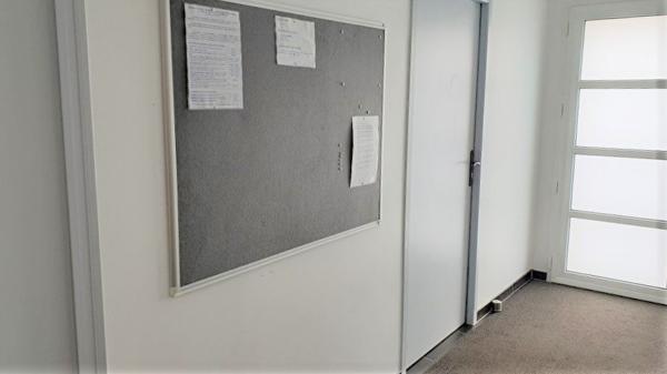 Bureau à louer dans cabinet paramédical Heric