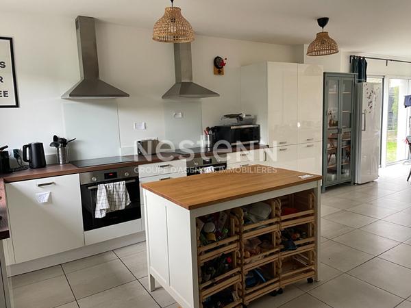 PESSAC DOMAINE UNIVERSITAIRE-A LOUER CHAMBRE MEUBLE AVEC SALLE D EAU EN CO-LIVING
