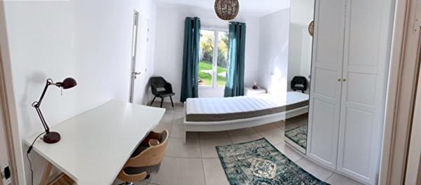 PESSAC DOMAINE UNIVERSITAIRE-A LOUER CHAMBRE MEUBLE AVEC SALLE D EAU EN CO-LIVING