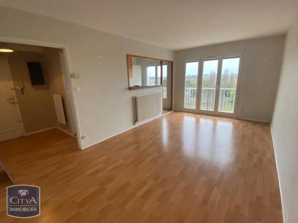 Appartement à louer 4 pièces 76.44m² Bourges (18000)