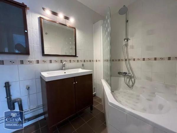 Appartement à louer 4 pièces 76.44m² Bourges (18000)