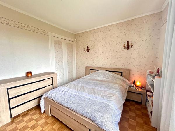 ROANNE ? Maison individuelle avec sous-sol complet sur terrain clos et arboré