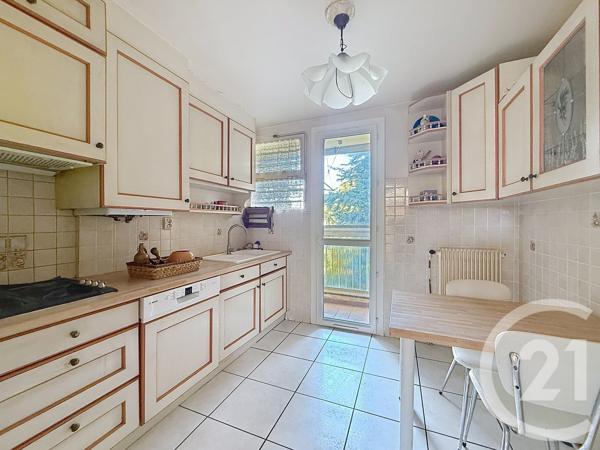 Appartement F4 à vendre  4 pièces - 70,90 m 2   MARSEILLE  - 13013