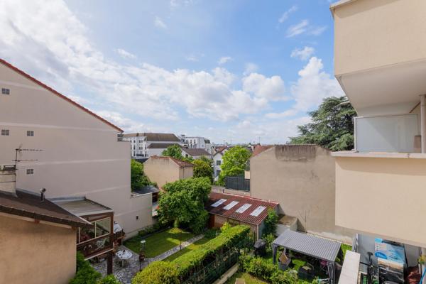Appartement
         3 pièces
        - 54 m² Exclusivité 225 000 € *