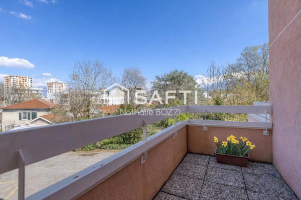 T4 à Echirolles Village de 83m2 avec terrasse