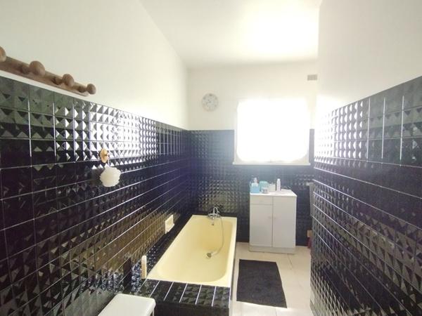 Maison 7 pièces à vendre La Roche Posay - 86270 / Réf: 11638