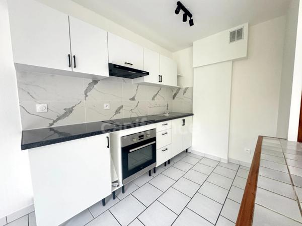 Appartement à vendre 3 pièces en DUPLEX limay (78) - Une place de parking