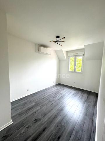 Appartement à vendre 3 pièces en DUPLEX limay (78) - Une place de parking
