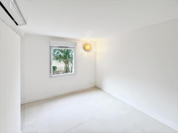 Appartement en RDC jardin et parking