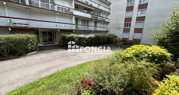 Location Appartement 3 pièces 80.89 m² - Chilly-mazarin 91380