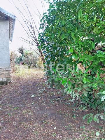 Rare sur le secteur de Longjumeau : Terrain à bâtir pour usage locaux professionnel, idéal profession libérale