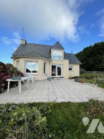 A VENDRE-MAISON CONTEMPORAINE 6 PIECES ARRADON -9900 m2 de terrain