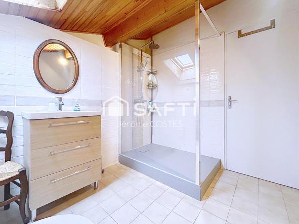 Maison 6 pièces 148 m2 avec terrain constructible de 3889 m2