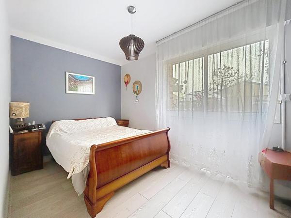 Maison 6 pièces 148 m2 avec terrain constructible de 3889 m2