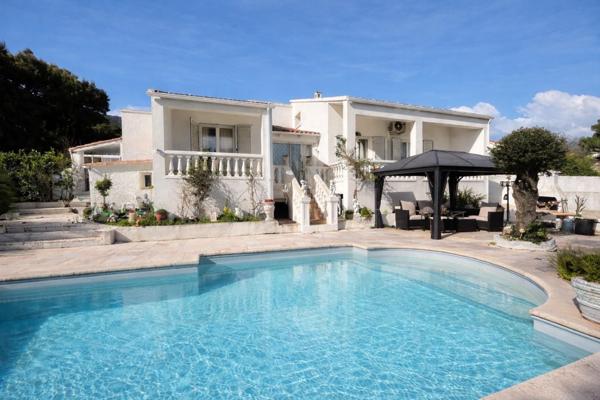 Maison 180 m² avec piscine – Les Collines à Biguglia