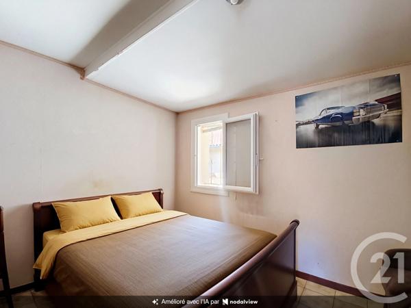 Immeuble à vendre  140 m 2   LABASTIDE ST PIERRE  - 82
