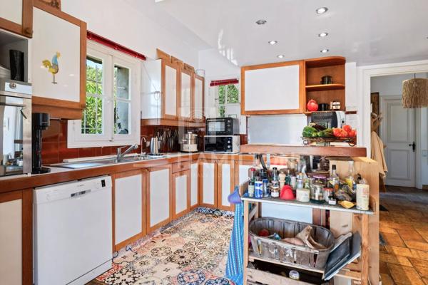 Biot villa avec vue, 4 chambres et une maison d'amis avec 2 cham Biot