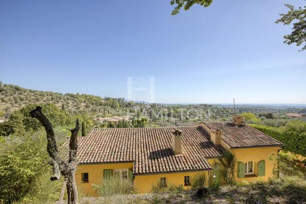 LE ROURET - VILLA DE CHARME - VUE MER Le rouret