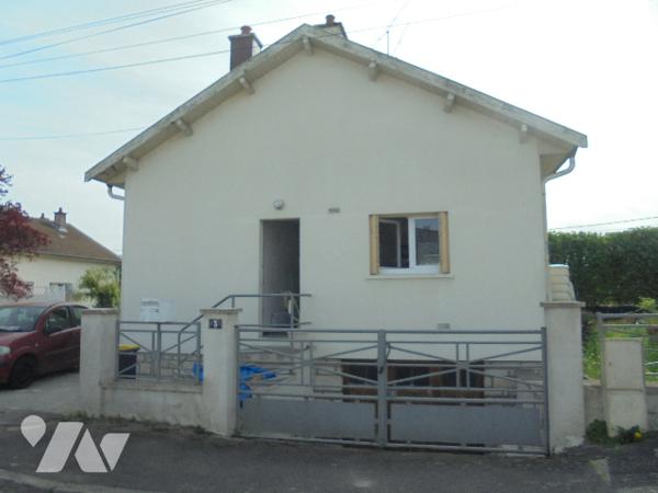 Pavillon mitoyen 1 côté avec jardin