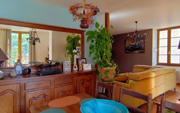 Maison à vendre    9 pièces •  Saint-Antonin-Noble-Val