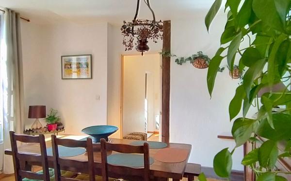 Maison à vendre    9 pièces •  Saint-Antonin-Noble-Val