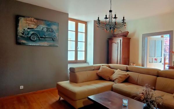 Maison à vendre    9 pièces •  Saint-Antonin-Noble-Val