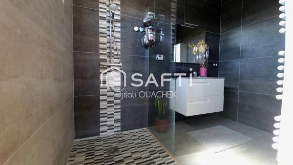 Maison 5 pièces de 123m²