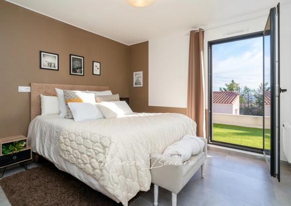 À vendre : Maison contemporaine haut de gamme avec vue sur le bassin de Thau – Meublée, prête à vivre !