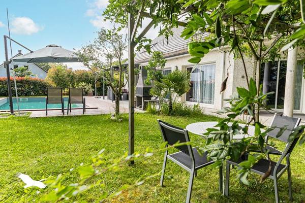 Maison à vendre |  Ousse |  7 pièces | 220 m²