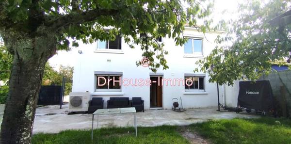 Maison à vendre 11 pièces de 196 m²